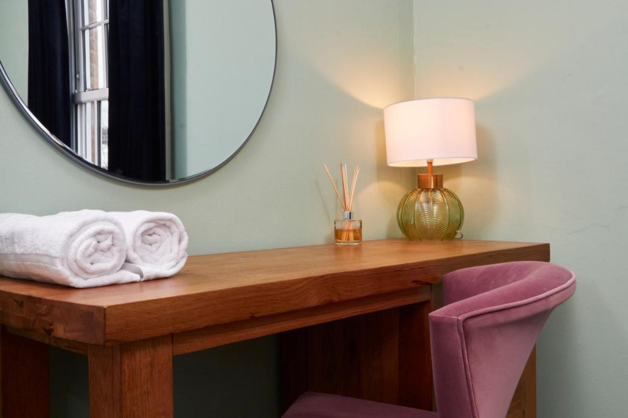 Fantastic Central Stratford Two Bedroom Apartment By Purestay Short Lets & Serviced Accommodation With Parking エクステリア 写真