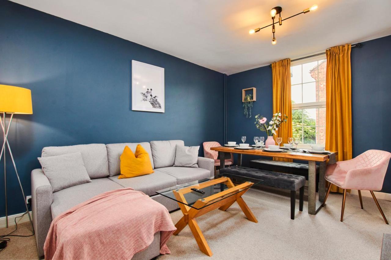 Fantastic Central Stratford Two Bedroom Apartment By Purestay Short Lets & Serviced Accommodation With Parking エクステリア 写真