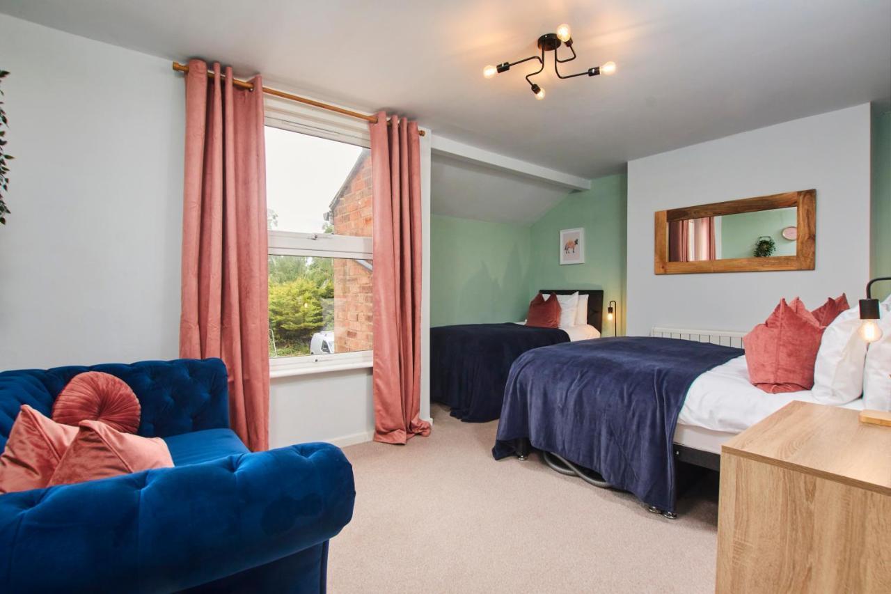 Fantastic Central Stratford Two Bedroom Apartment By Purestay Short Lets & Serviced Accommodation With Parking エクステリア 写真